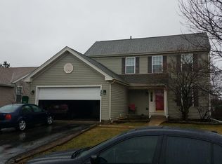266 S Quail Hollow Ct, Round Lake, IL