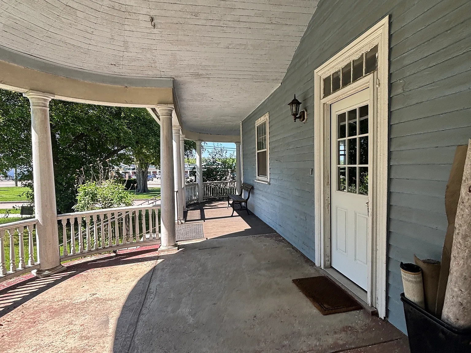 2 bed, 1.5 bath, 1500 sqft, $2,500 — Photo 3