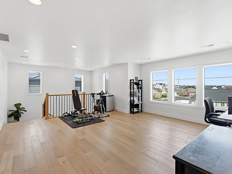 11716 S Meeks Ct — Photo 38
