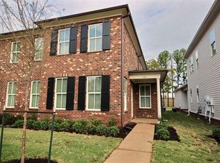 186 E South St #1, Collierville, TN 38017