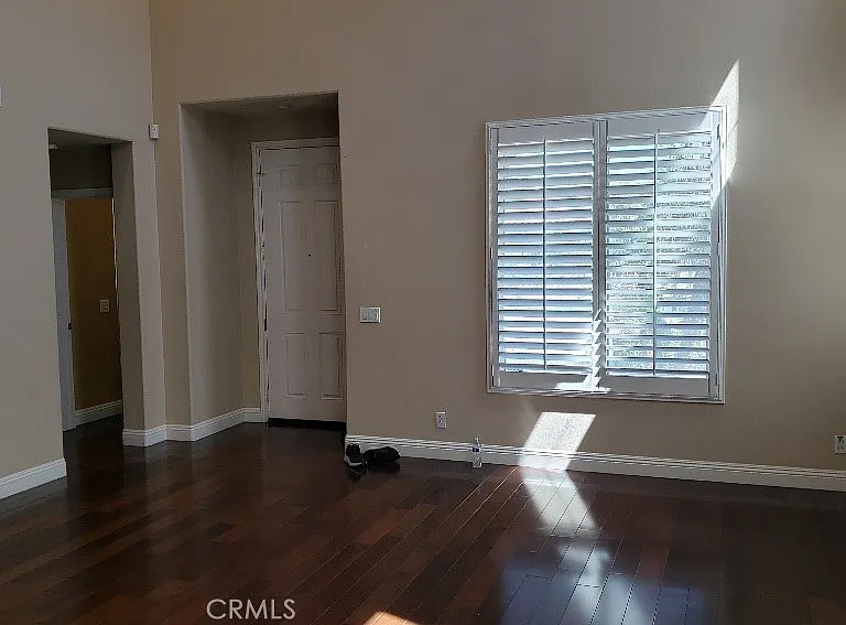 16020 Huntington Garden Ave — Photo 3