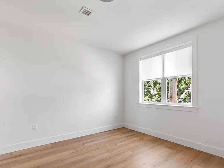 113 Ives Street — Photo 114