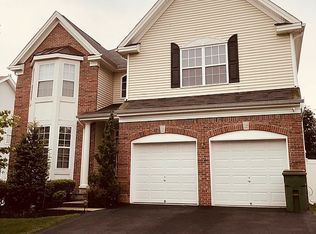 18 Skurka Ct, Sayreville, NJ 08872