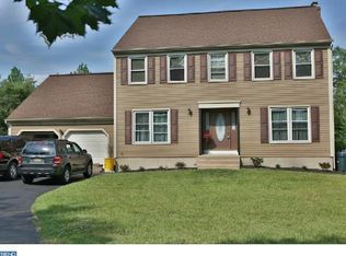 27 Millstone Dr, Shamong, NJ 08088