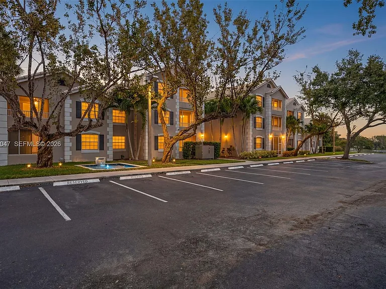 2841 N Oakland Forest Dr #110 — Photo 3