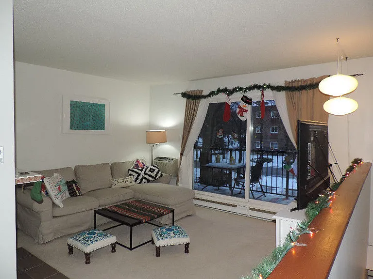 490 Kenaston Blvd #4 — Photo 3