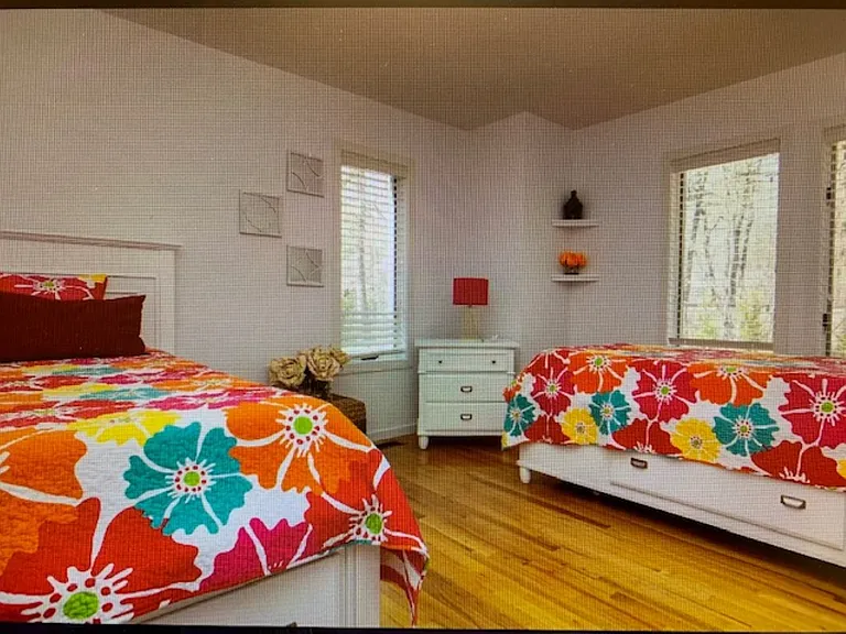 10 Honeysuckle Ln — Photo 14