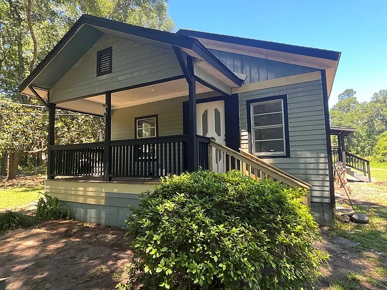 195 Bay Rd #A — Photo 3