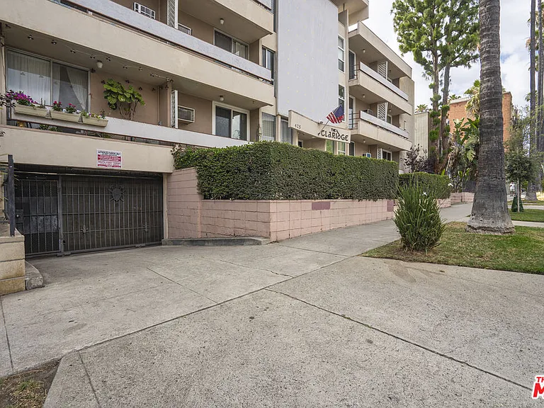 425 S Kenmore Ave #311 — Photo 3