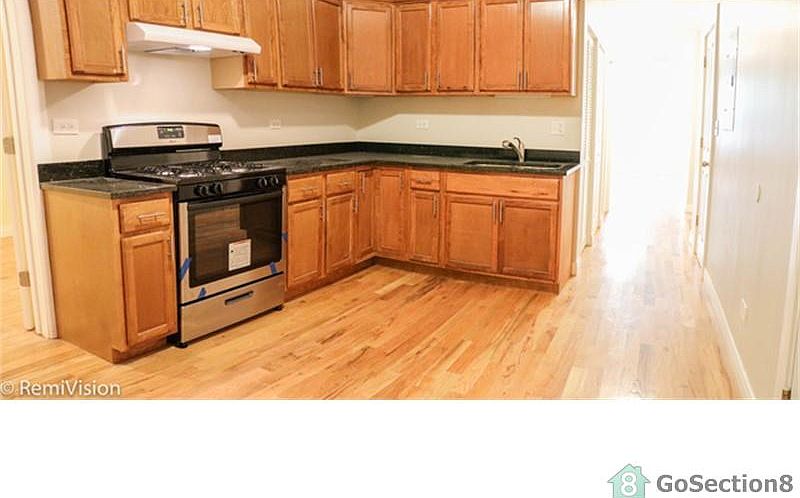 2nd image of 3823 W Augusta Blvd