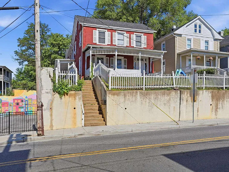 13 N Maryland Ave — Photo 17