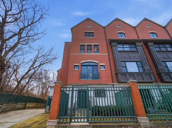 4323 W Peterson Ave, Chicago, IL 60646