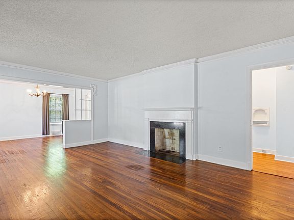 4th image of 2144 Vollintine Ave