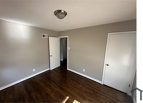 927 Drummond Dr — Photo 12