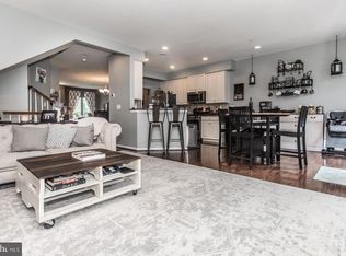 38 Hawkswell Cir, Oreland, PA 19075
