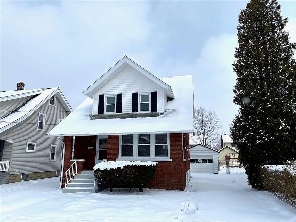 2219 Union Ave photo 1
