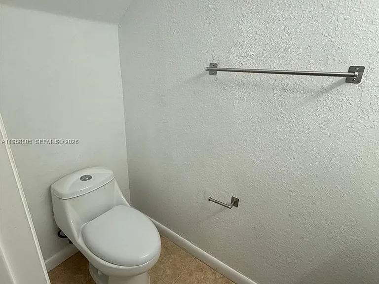 11603 NW 89th St #215 — Photo 10