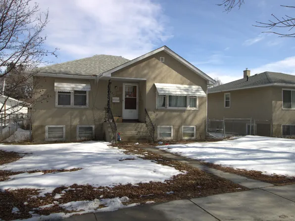 12221 94th St NW, Edmonton, AB T5G 1K2