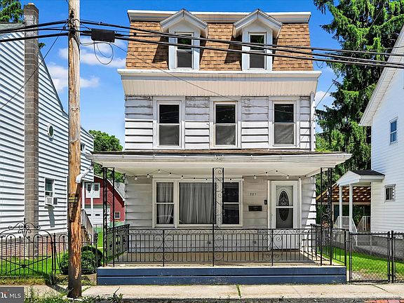 2nd image of 221 S Delaware Ave
