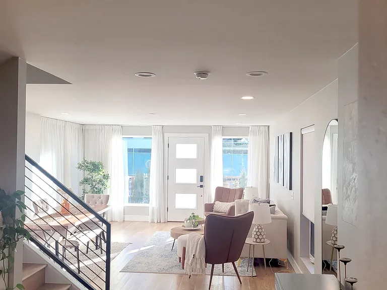 1451 Irving St — Photo 17