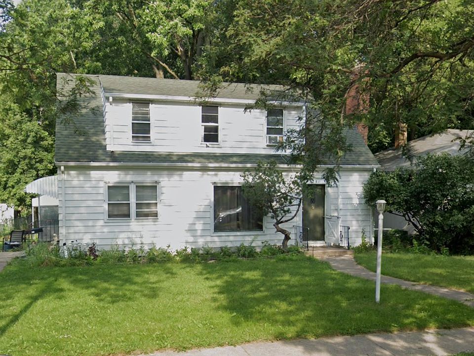 2nd image of 1231 Kennard St