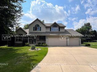 2925 Baylite Dr, Green Bay, WI 54313