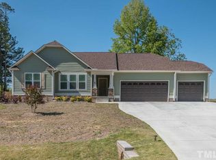 16 Everwood Dr, Four Oaks, NC 27524