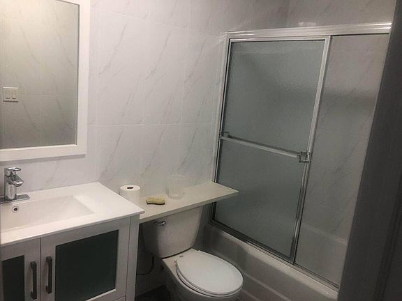 4th image of 2848 W 19th St Floor 2
