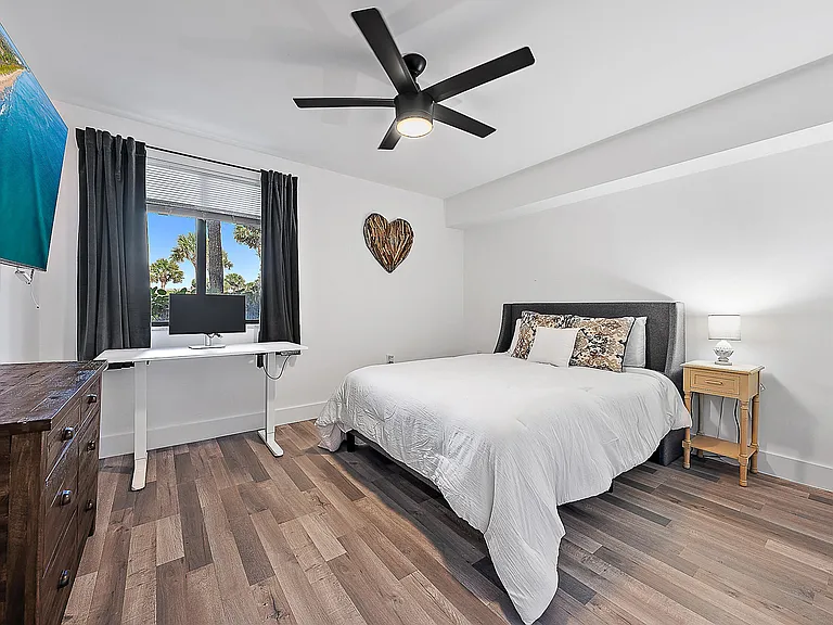 101 S Seas Dr #105 — Photo 19