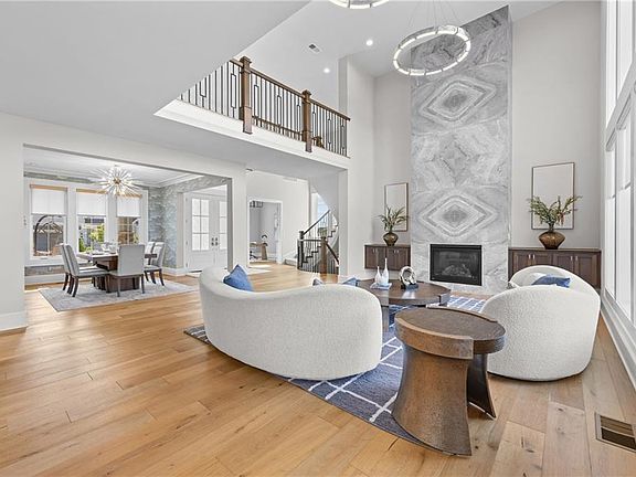 5th image of 17105 Nieman Rd