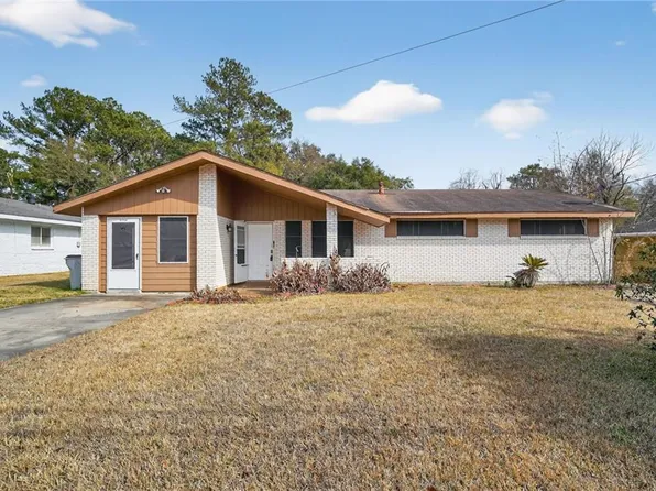 12744 Middlewood Dr, Baker, LA 70714