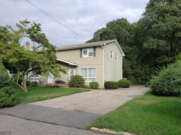 19 Grove St #B, Wanaque, NJ 07465