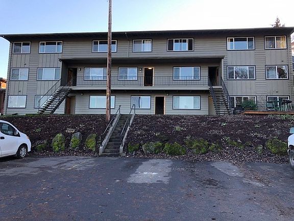 3rd image of 715 Cascade Ave #4