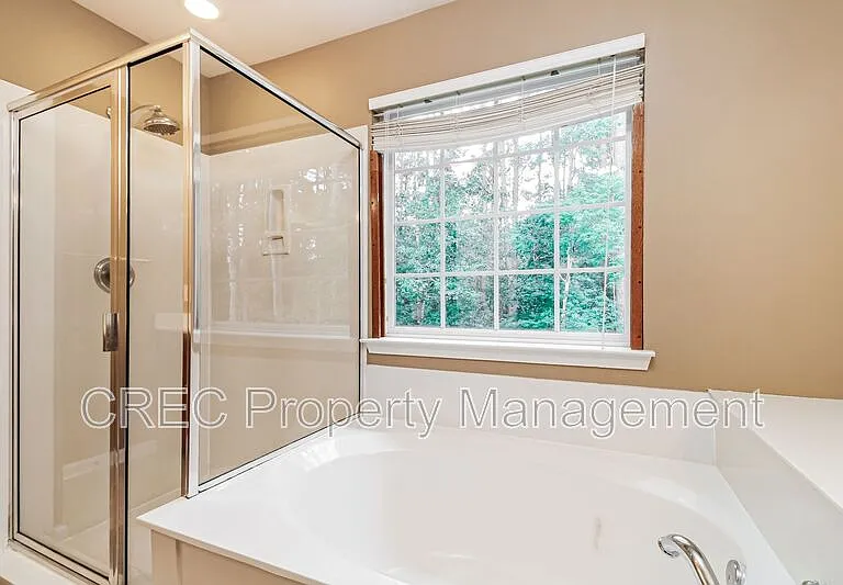 3533 Claremont St — Photo 15