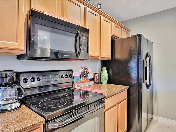 3rd image of 2868 Stanfield Ave