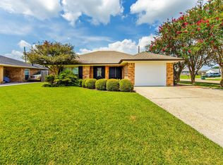 1500 Coral Dr, Houma, LA 70360