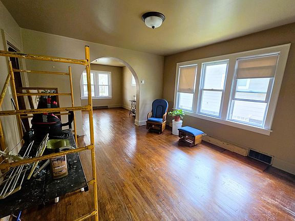 5th image of 5234 33rd AVENUE