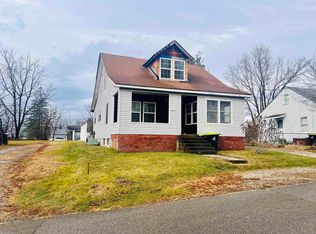 711 Hickory Ave, Pulaski, VA 24301