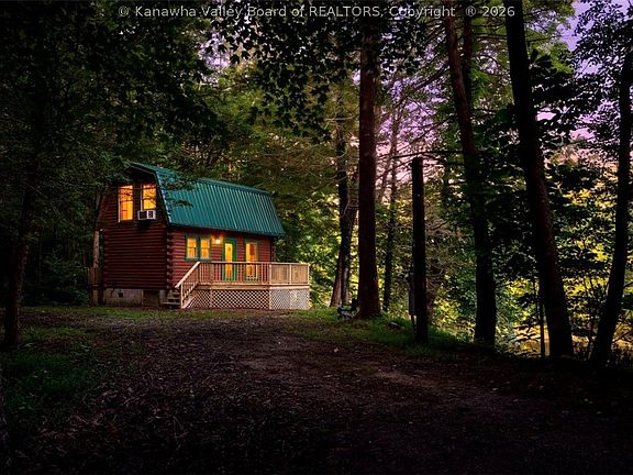 3rd image of 348 Basil Hively Rd