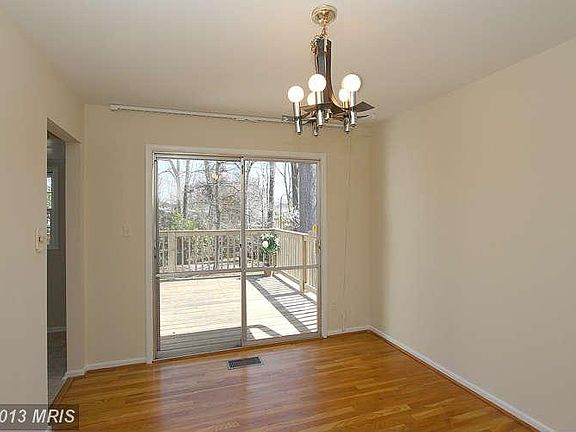 5th image of 3103 Battersea Ln