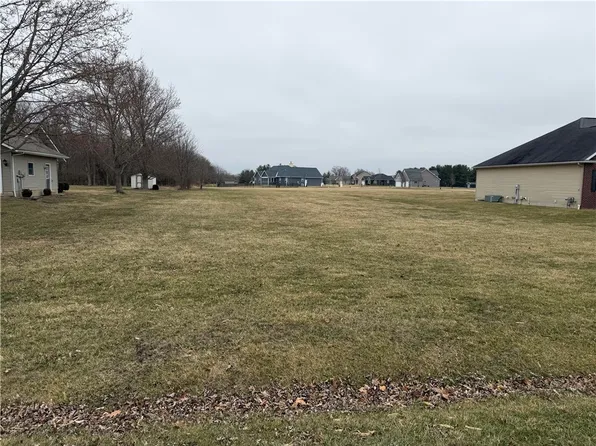 3258 S Kathy Ct, Decatur, IL 62521