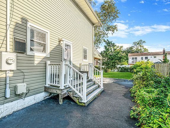 4th image of 263 Waco Street