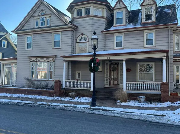 104 S Main St, Elmer, NJ 08318
