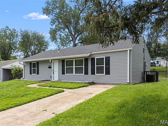 2nd image of 9825 Dennis Dr