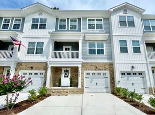 4333 Pinter Ln, Norfolk, VA 23518