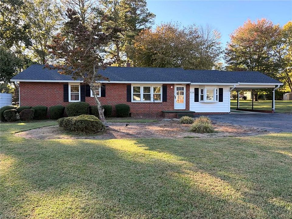 1st image of 938 Brownwood Dr