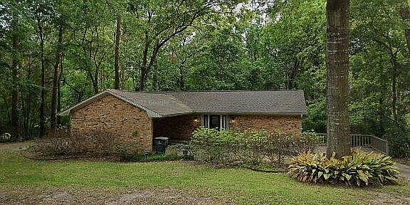 2nd image of 2212 Briargrove Dr