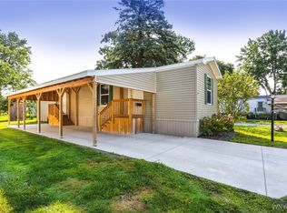 8 Budd Ave, Clarence, NY 14031