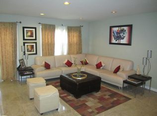 19 Highview Dr, Woodbridge, NJ 07095