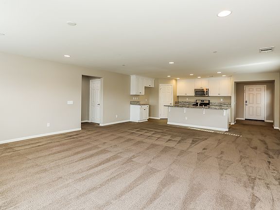 3rd image of 3376 Appalachian Dr